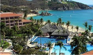 Piscina Hotel Barcelo Huatulco Beach